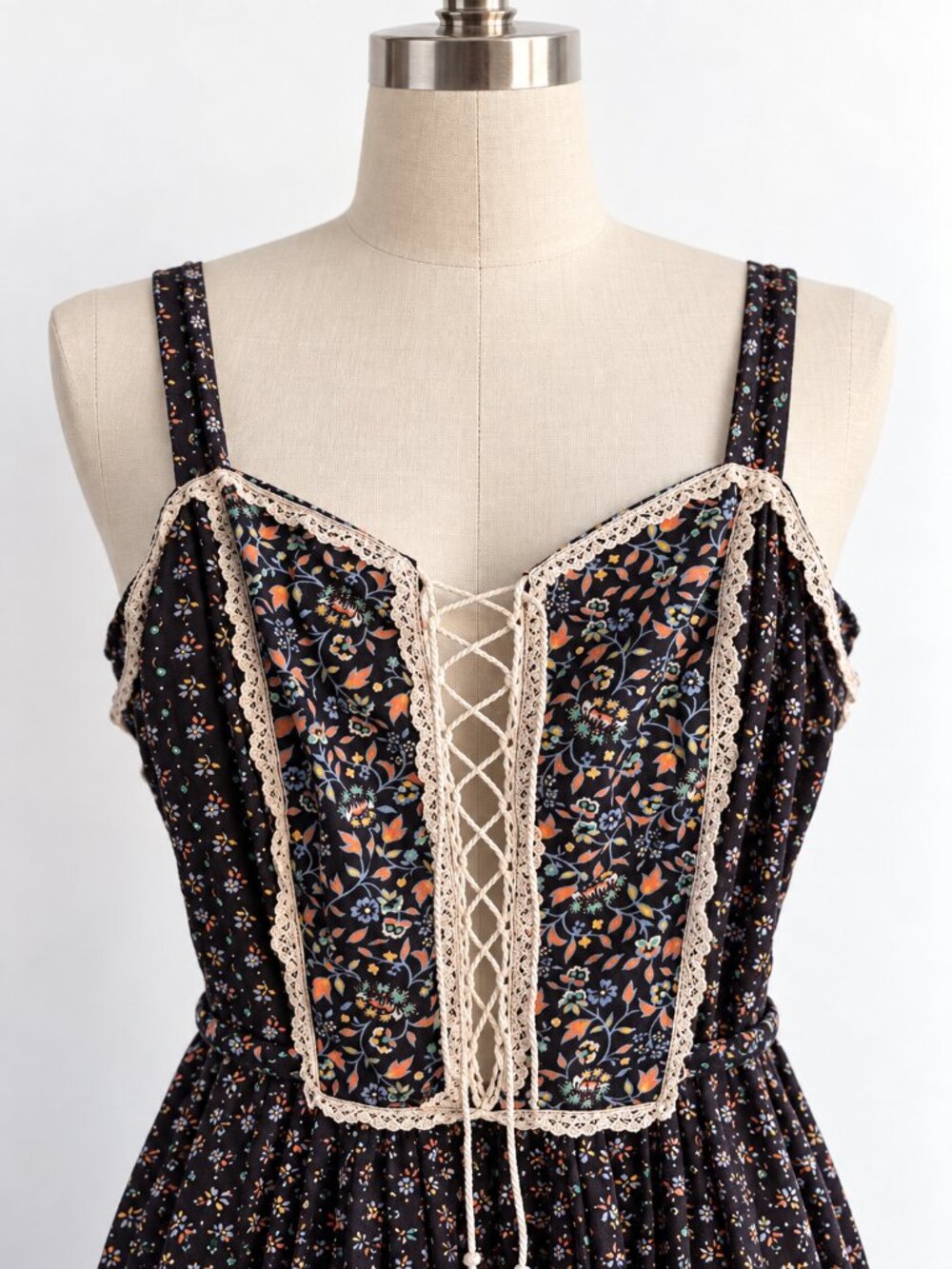 Vintage Dress Laced-Up Floral Dress S